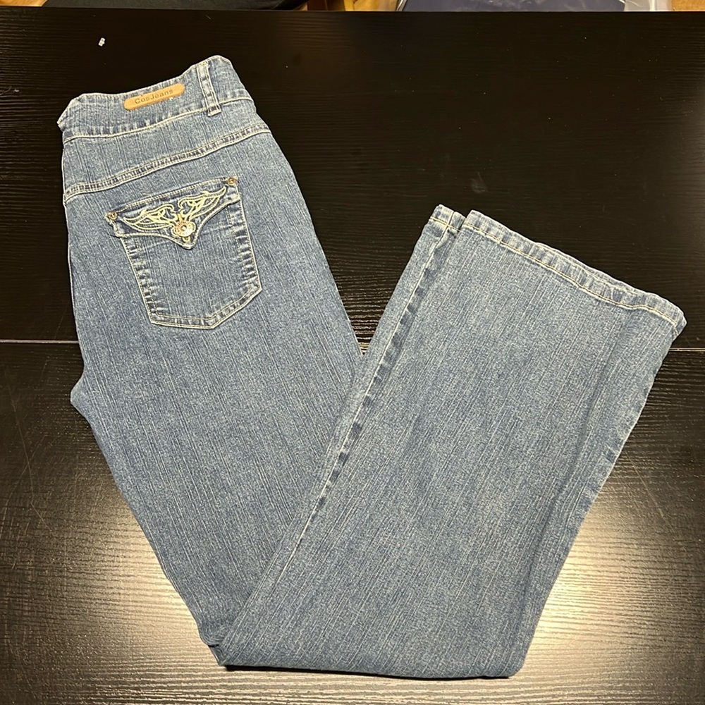 Cos Jeans‎ with Embroiled Back Pockets